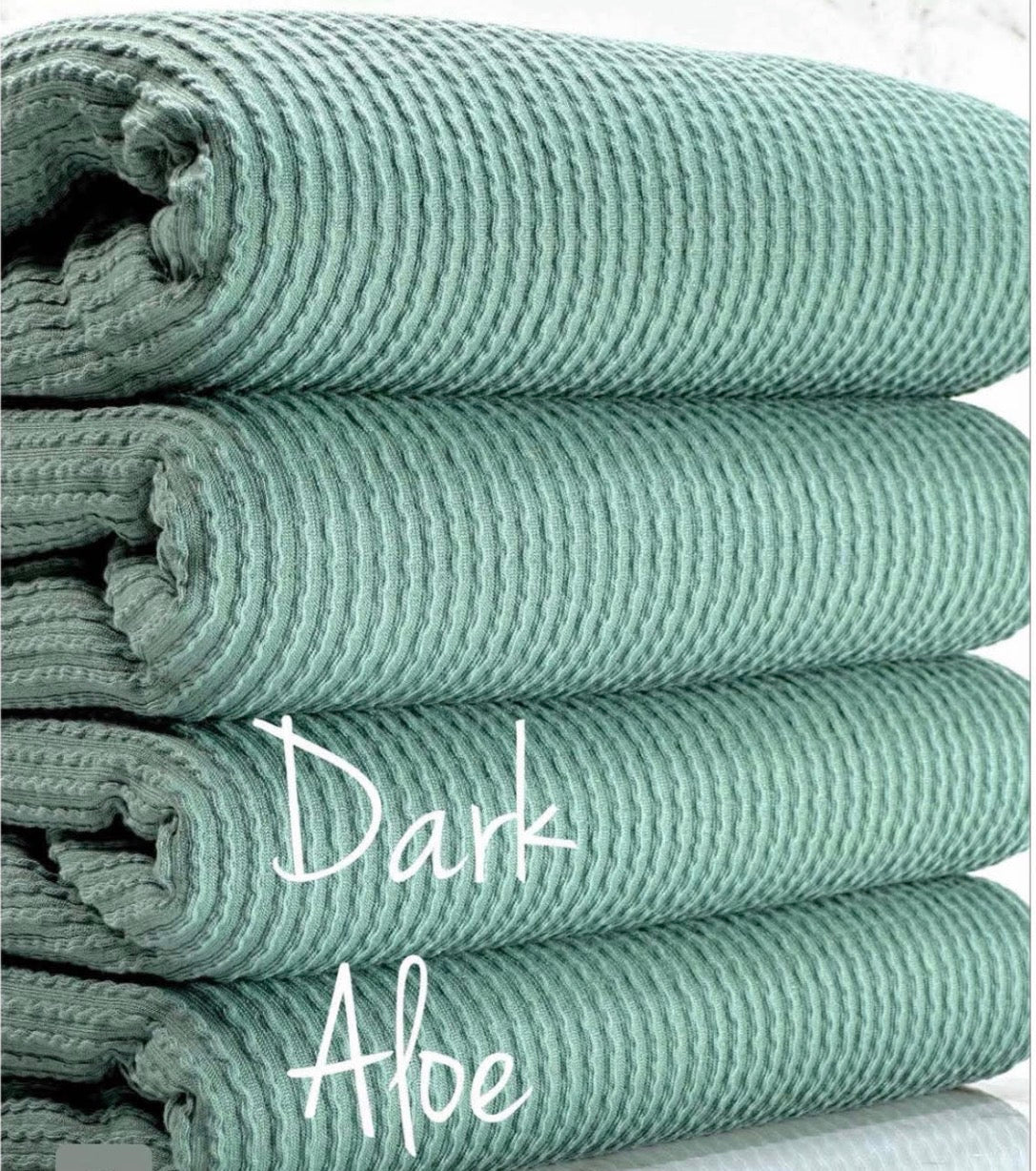 Dark aloe wave