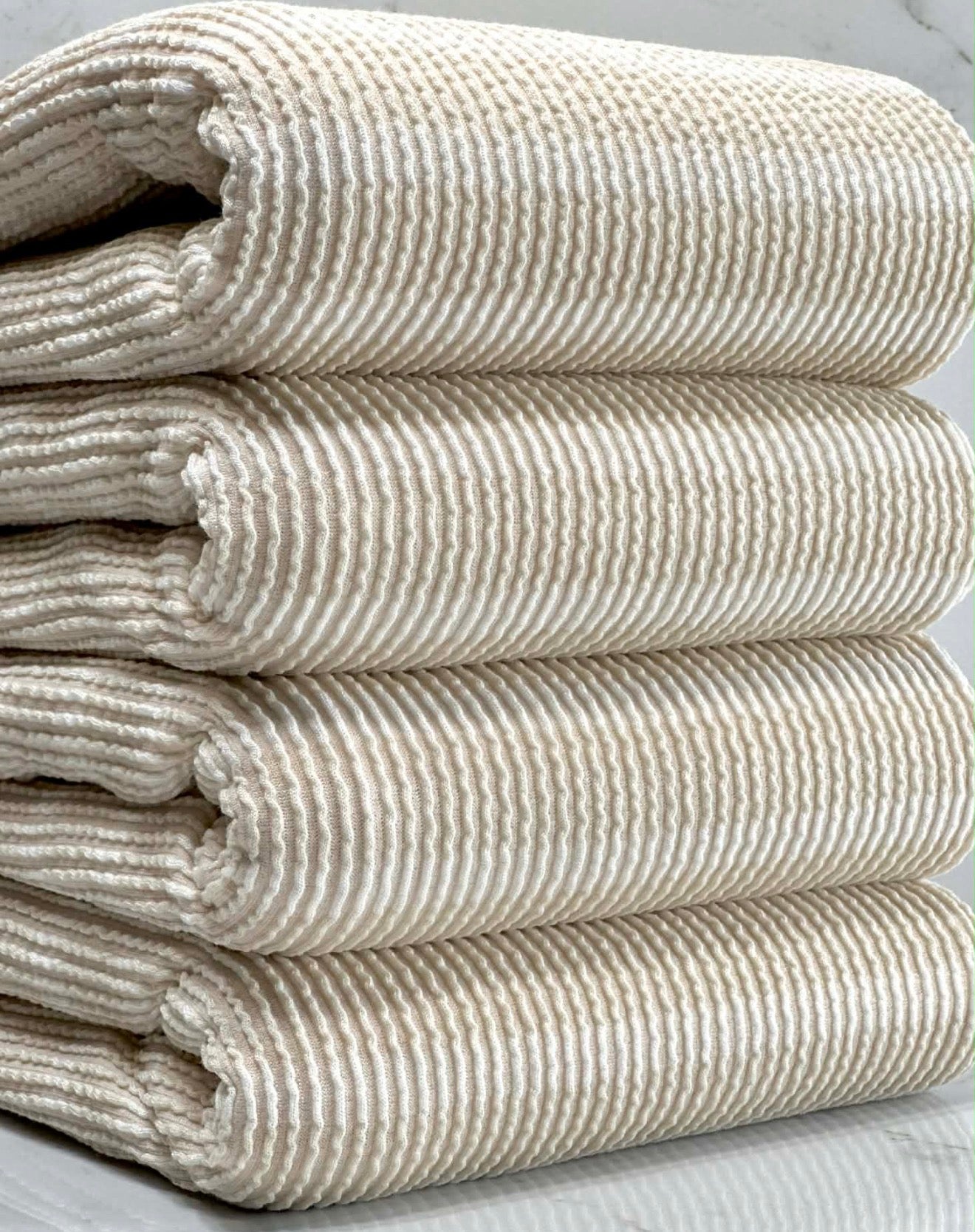 Cream striped wave