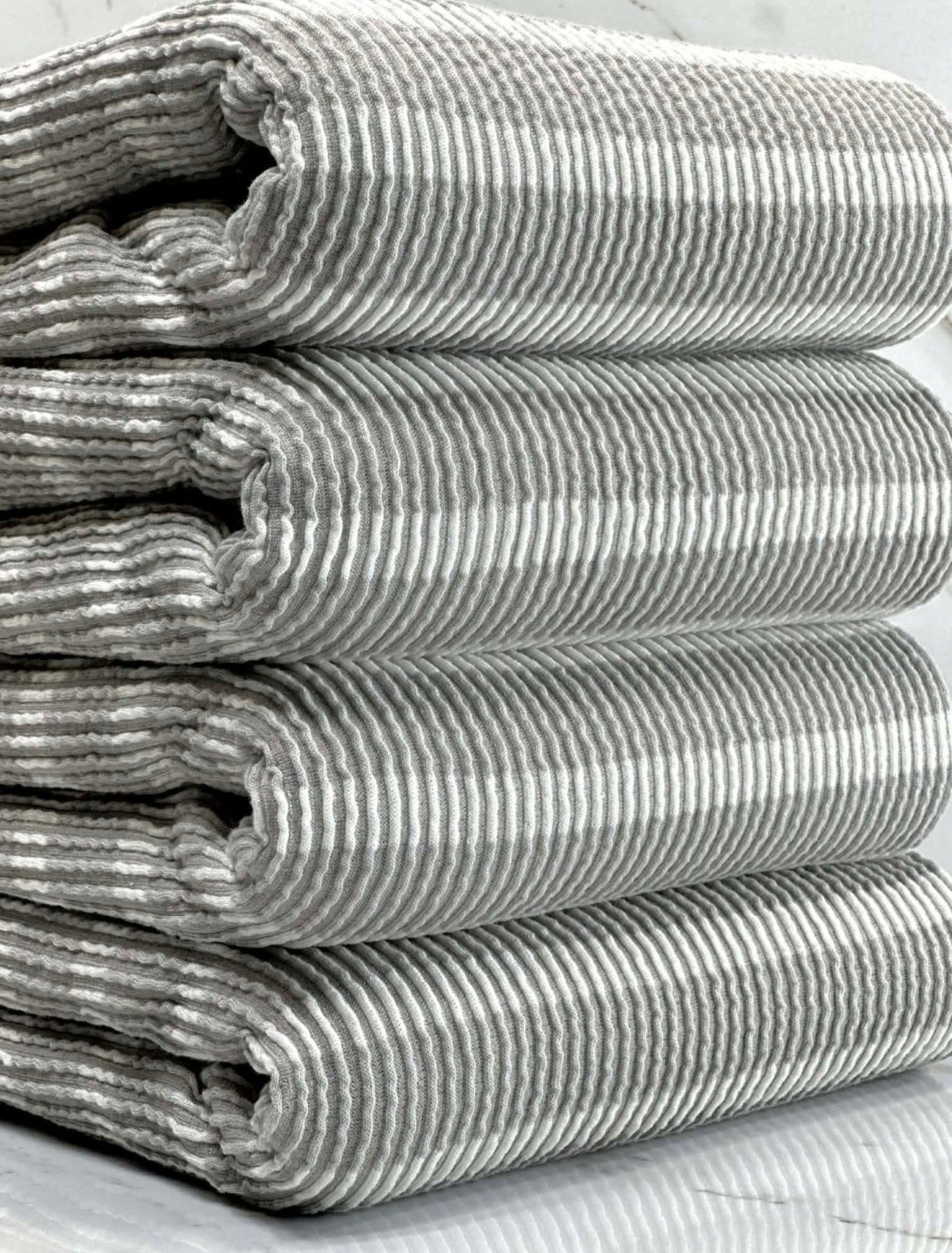 Grey stripe wave