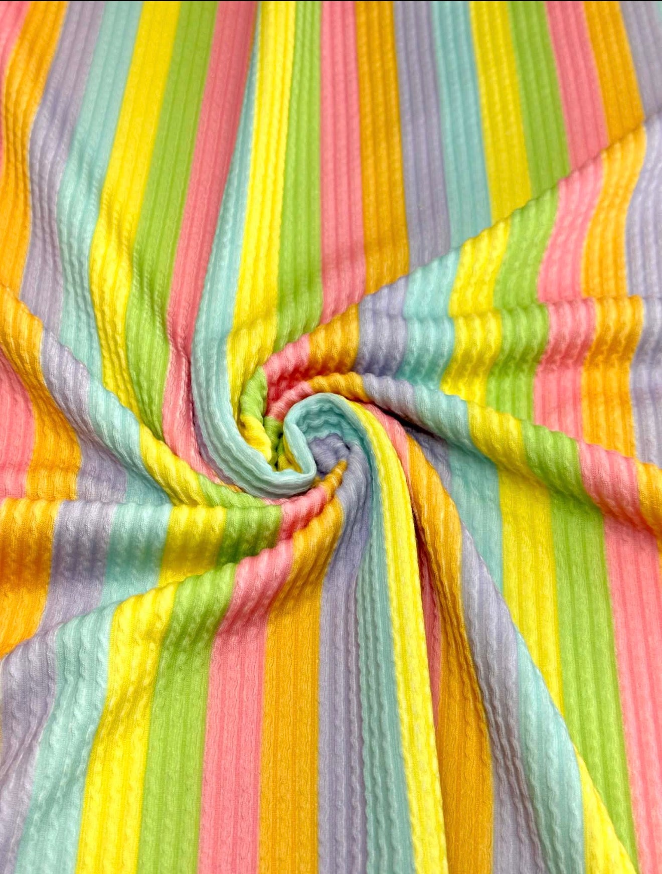 Pastel stripes wave