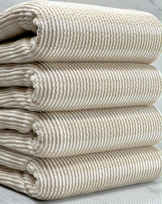 Cream striped wave