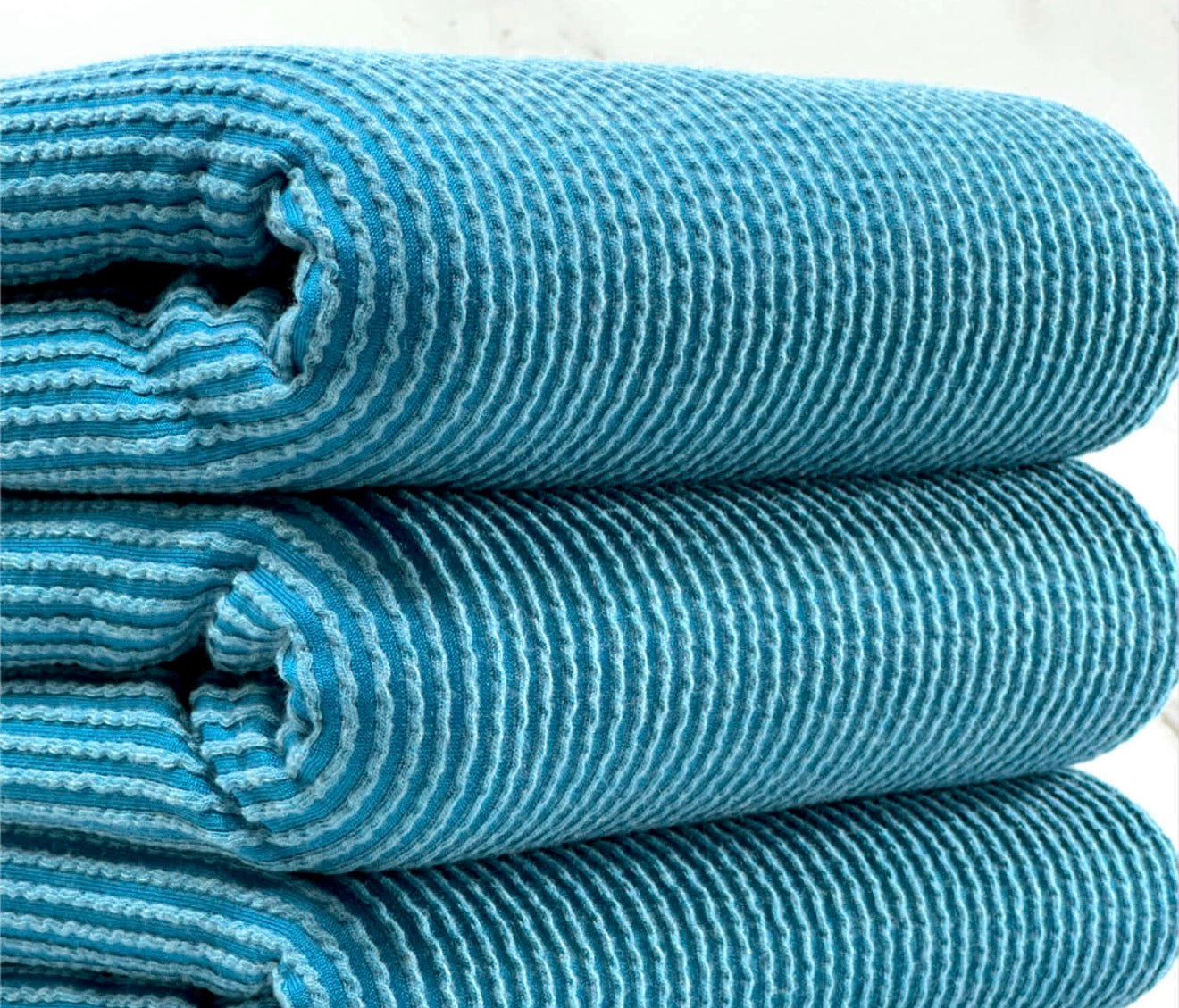 Teal wave